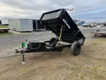 BWISE 5x8 Dump Trailer w/ Spreader Gate (5K GVWR) - Image 4