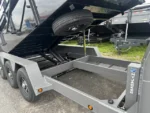 BWISE 7x16 Gooseneck Tri-Axle Dump Trailer for Sale - Image 7
